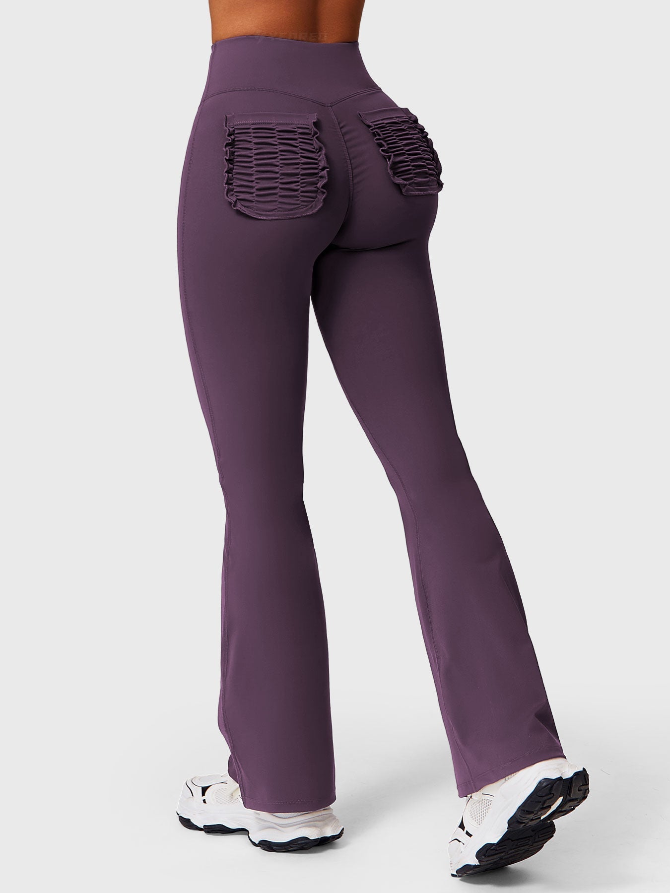 Yeoreo Roselia Ruffle Pocket Flare Leggings