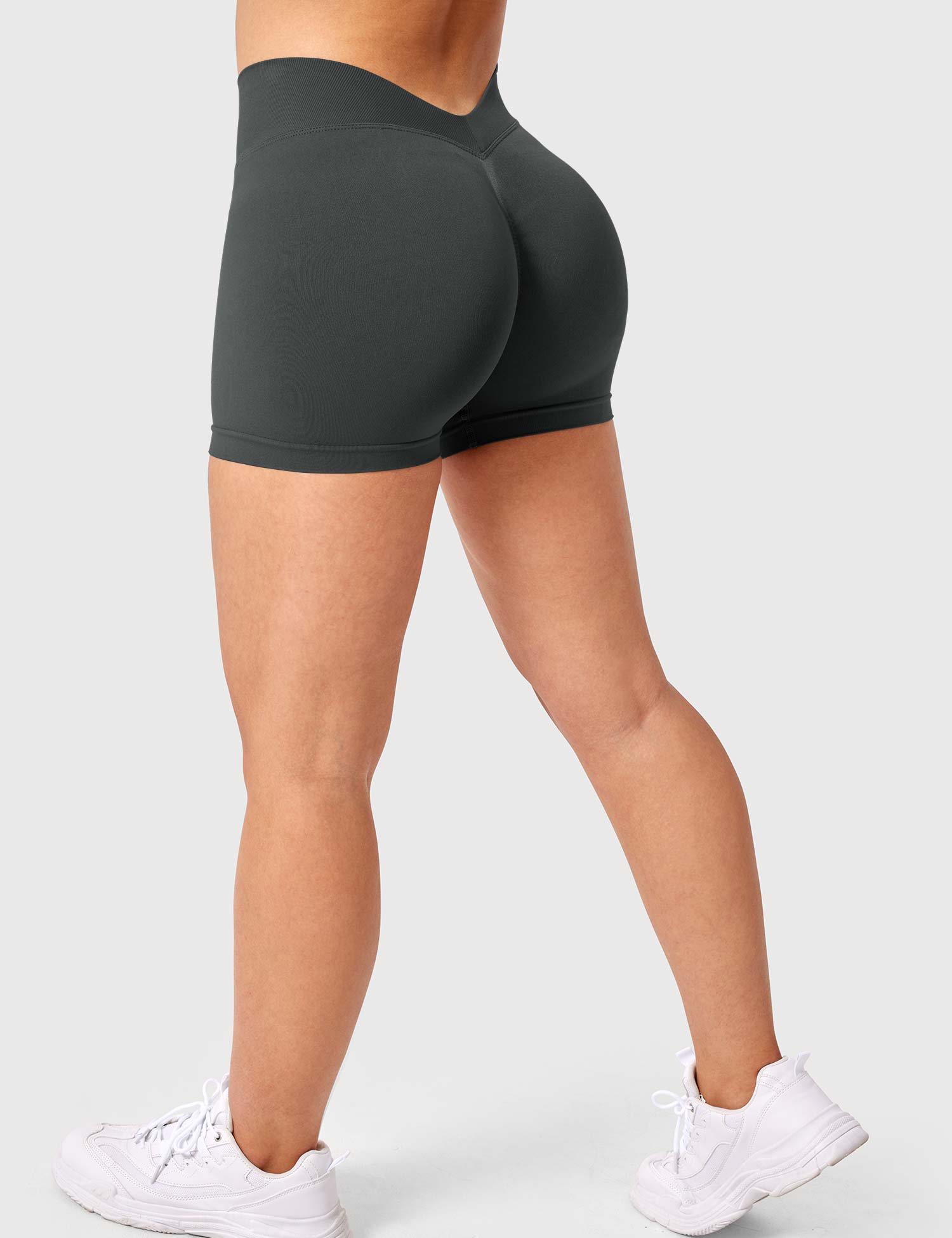 Yeoreo V Cross Liz Seamless Shorts 3.6"